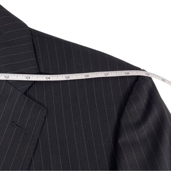 Brooks Brothers 1828 Regent fit 44L Men’s size black striped 100% wool blazer - Picture 3 of 8